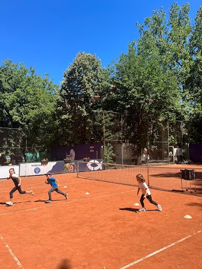 Triumf Tenis Club