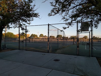 Arroyo Del Oso Tennis Courts