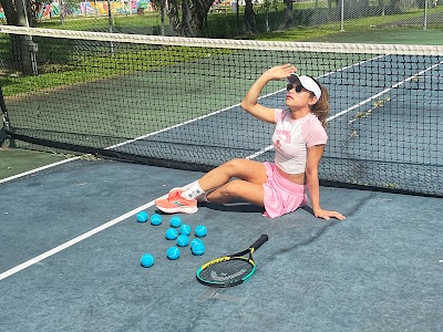 Lafitte Greenway Tennis Courts