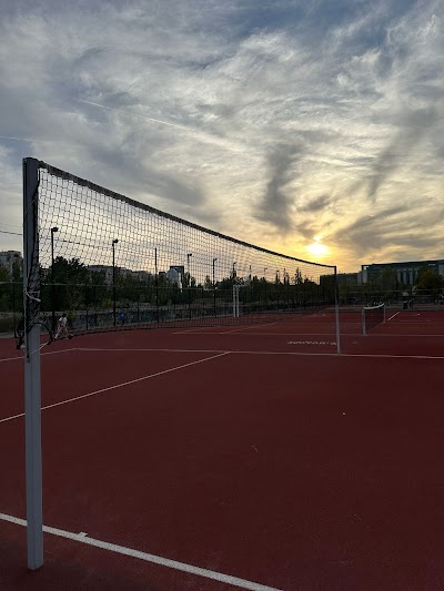 Unirii Tennis Court